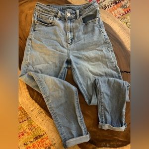 American Eagle mom jeans